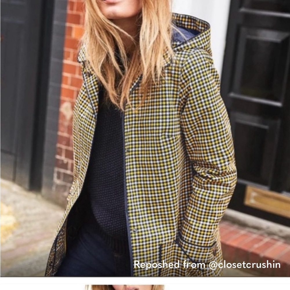 Boden Anya Waterproof Rain Mac Jacket Rainy Raincoat. Houndstooth Gold & Navy.
